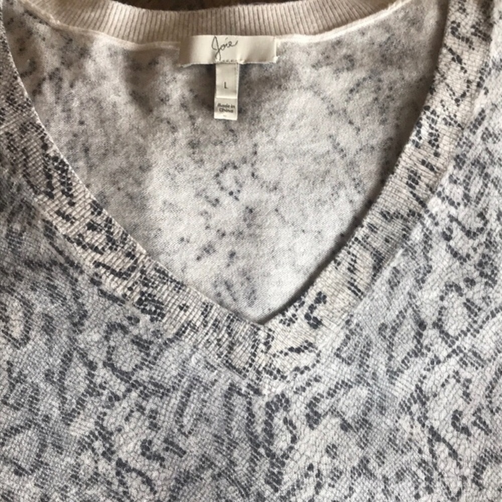 Joie Wool Blend Snakeskin Print V-neck Sweater